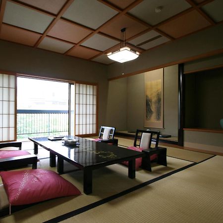מלון קאגה Ooedo Onsen Monogatari Yamanaka Saichoraku מראה חיצוני תמונה